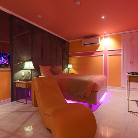 Chiic House 1 - Khach San Tinh Yeu Hotel ดานัง ภายนอก รูปภาพ