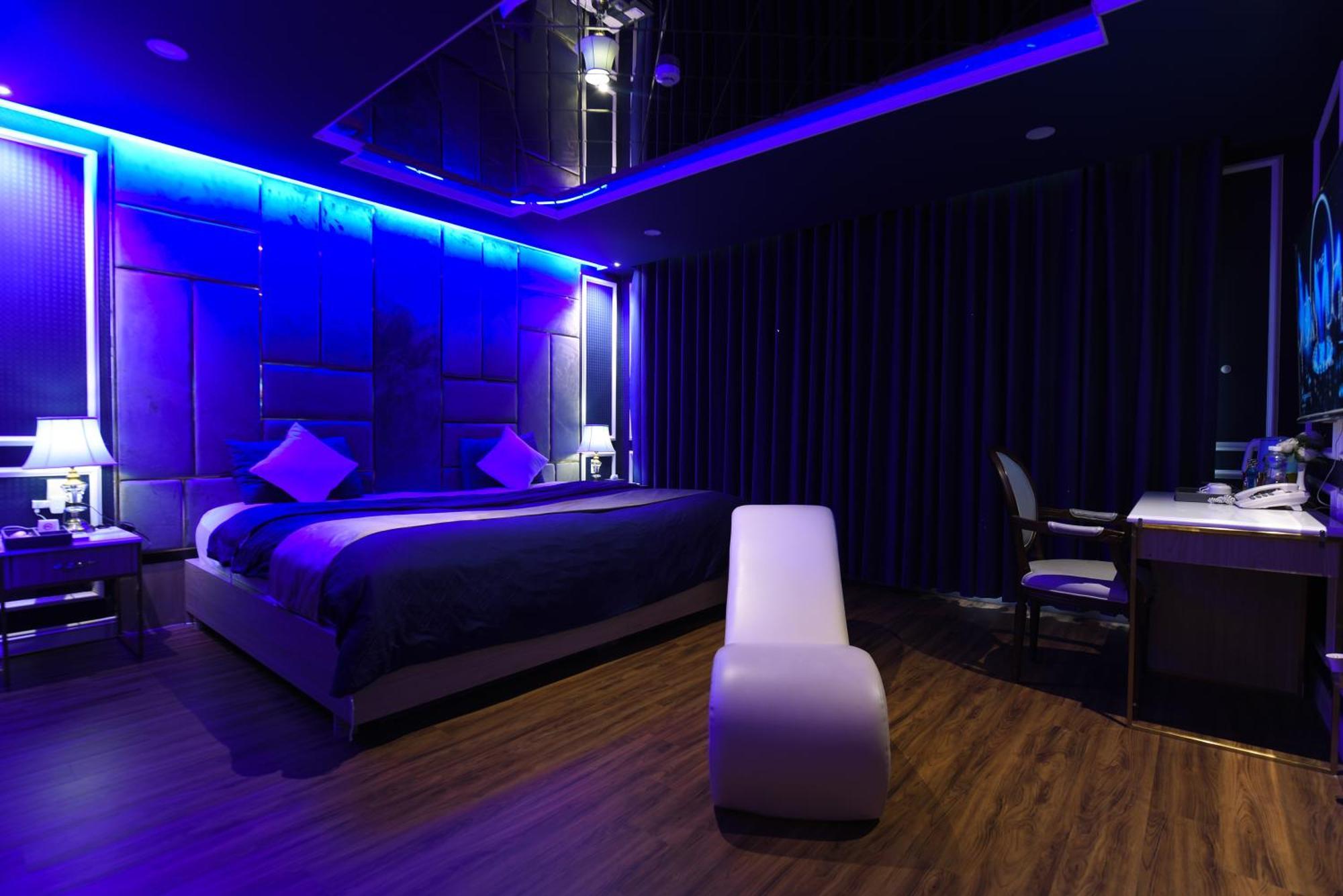Chiic House 1 - Khach San Tinh Yeu Hotel ดานัง ภายนอก รูปภาพ