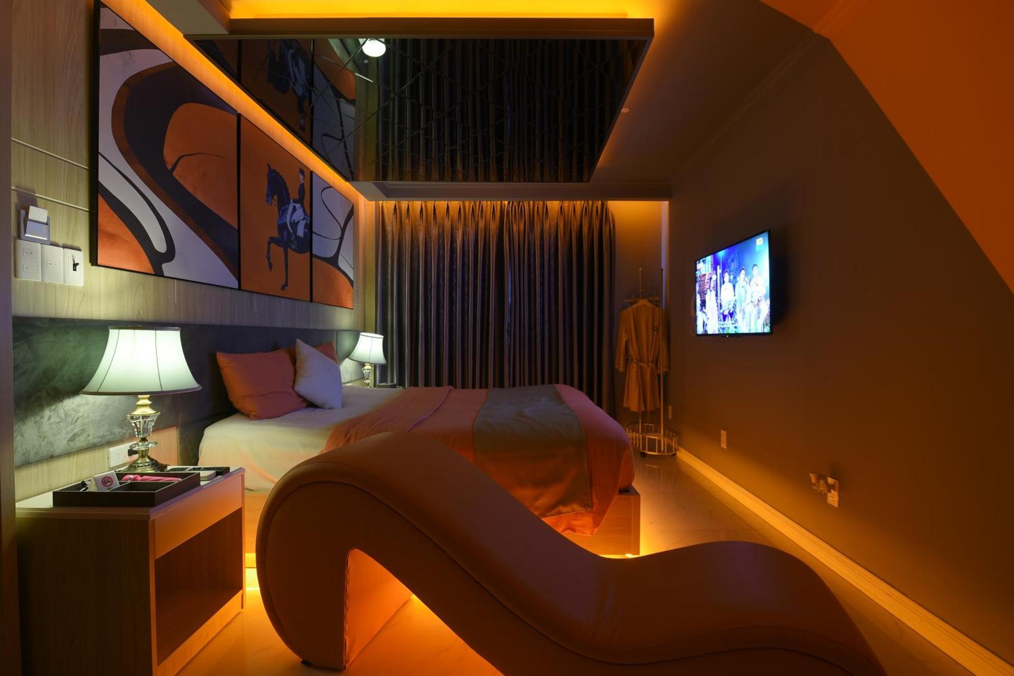 Chiic House 1 - Khach San Tinh Yeu Hotel ดานัง ภายนอก รูปภาพ
